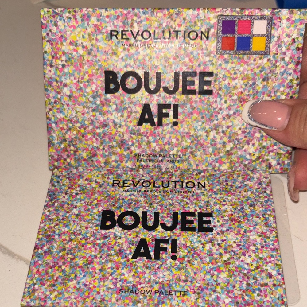 Revolution Boujee AF! Shadow Palette - Vibrant Multicolor
